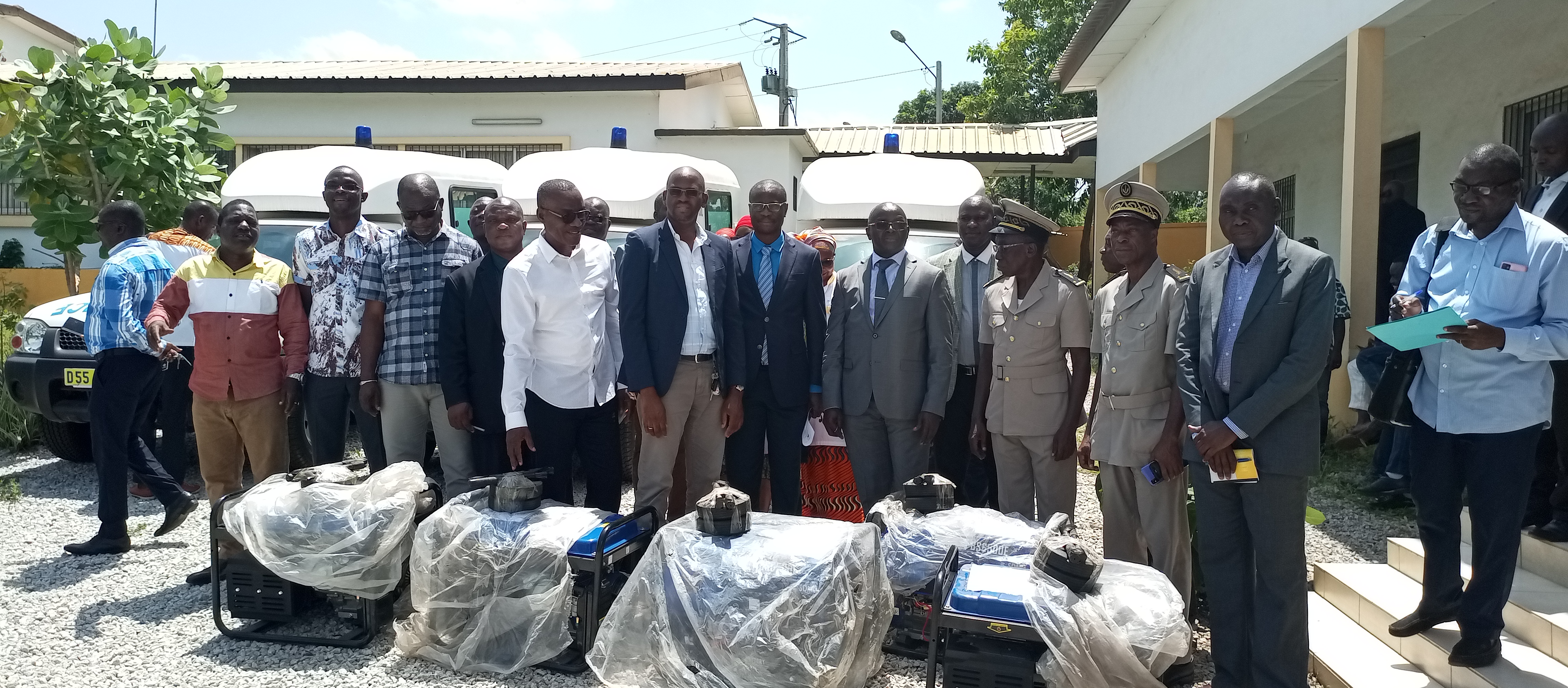 Gbêkê/ Équipement des services sanitaires : Le conseil régional fait don de 03 ambulances et 10 groupes électrogènes à hauteur de 115.000.000 FCFA