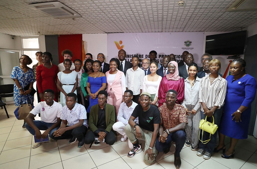 Volontariat : l’Etat de Côte d’Ivoire envoie 15 jeunes ivoiriens se faire former en France